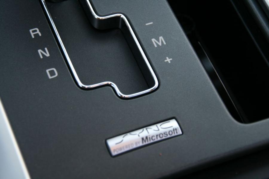  Lincoln MKS 2008 года  (фото 71 из 284)